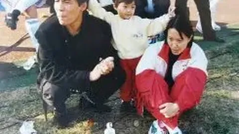 泰山官方：泽卡回归上海与球队团聚，唐创顺利报到；阿玛德对曼联生涯充满期待，穿球衣自豪不已